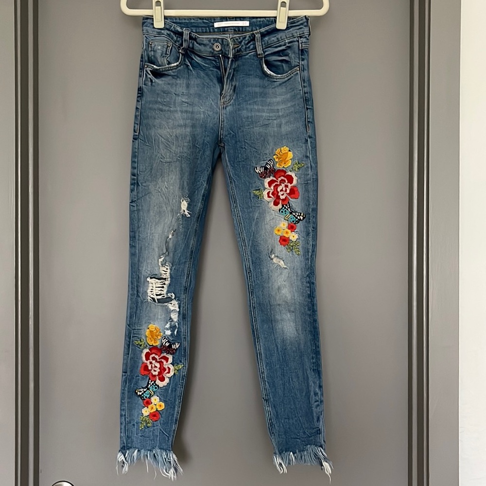 Zara Floral Embroidered Jeans Gem